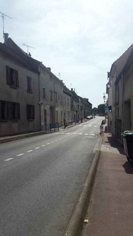 Cosy Village Bonneuil-en-France Exterior photo